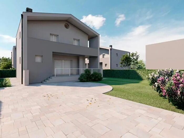 Casa con 5 locali in vendita in Pisa