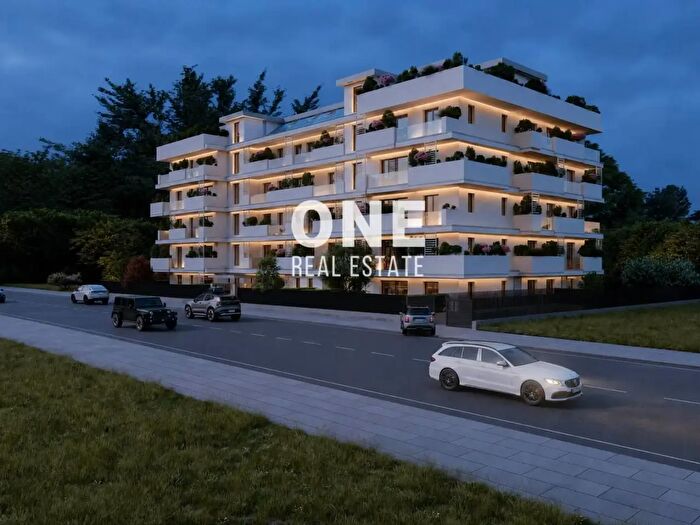 Appartamento quadrilocale in vendita in Via della Gallarana, Monza