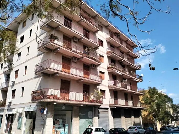 Appartamento trilocale in vendita in Via Don Tommaso Leonardi, Giarre