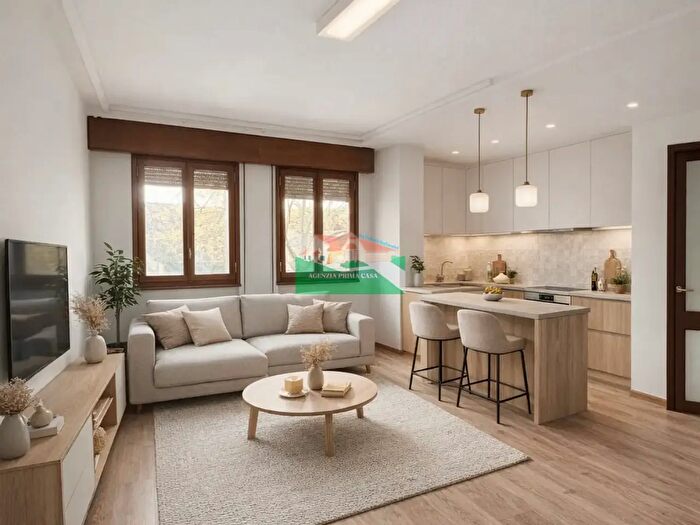 Appartamento trilocale in vendita in Via SantAgata, Ravenna