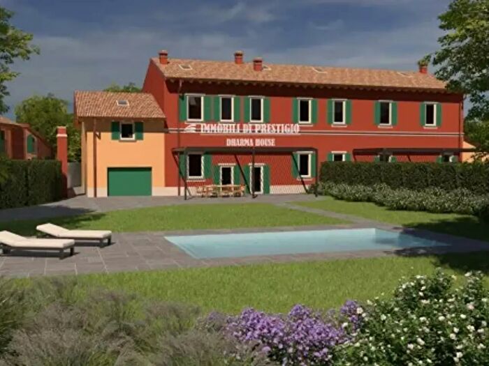 Casa con 6 locali in vendita in Viale Milano, Lodi