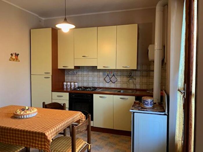 Appartamento trilocale in vendita in Via Cave, Bagnolo Piemonte