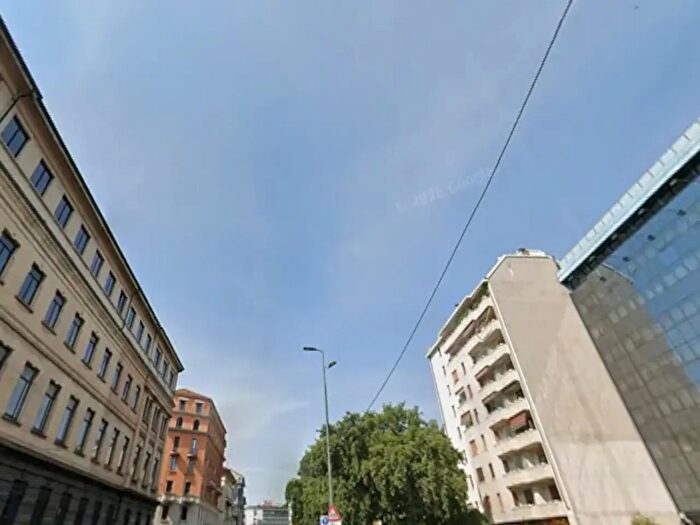 Appartamento bilocale in affitto in Via Andrea Costa, Milano