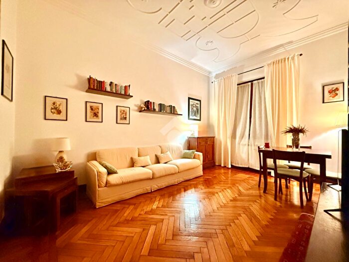 Appartamento con 6 locali in vendita in Via Nizza, Genova