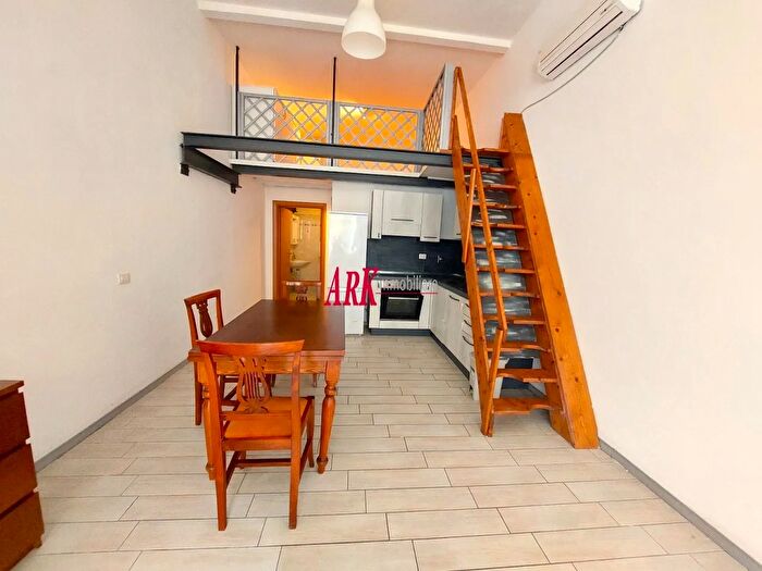 Appartamento monolocale in vendita in Via Martiri del Popolo, Lastra A Signa