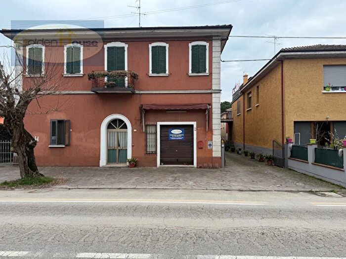 Casa in vendita in Via Fascinata, Argenta