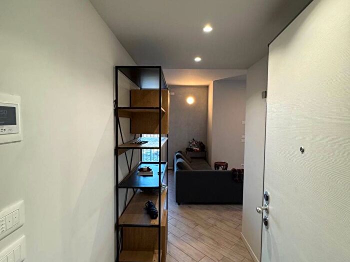 Appartamento bilocale in affitto in Piazzale Cimitero Monumentale, Paolo Sarpi, Milano