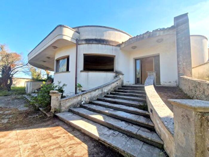 Casa con 6 locali in vendita in Strada Vicinale Mulicchio, Specchia