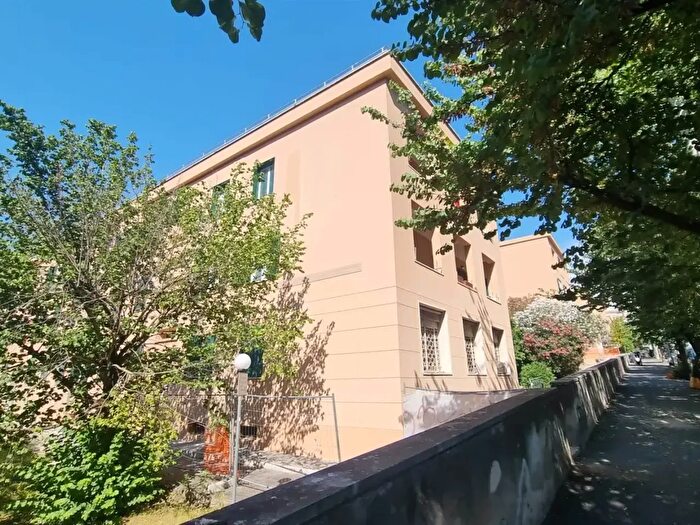 Appartamento bilocale in vendita in Via Capraia, Roma