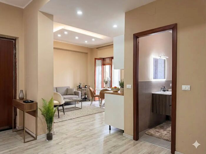 Appartamento trilocale in vendita in Aci SantAntonio