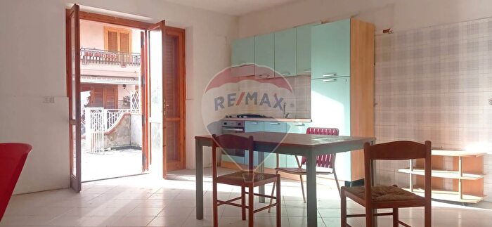 Casa trilocale in vendita in Via Sant Anna, Mascali