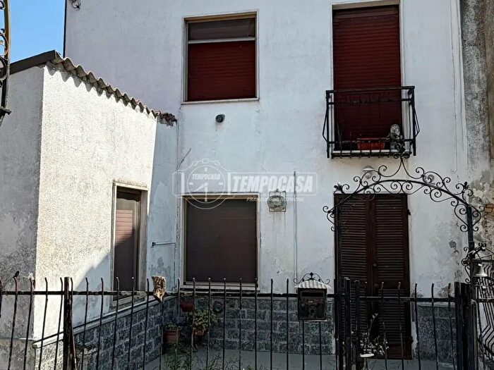 Casa trilocale in vendita in Frazione Casalunga, San Damiano Al Colle
