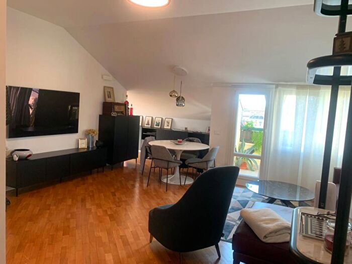 Appartamento bilocale in affitto in Via Ferrante Aporti, Pasteur, Milano