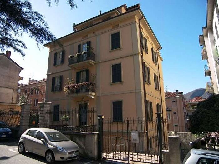 Appartamento con 6 locali in affitto in via Zezio, Valduce Crispi, Como