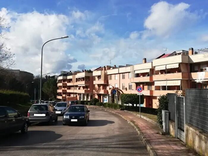 Appartamento trilocale in vendita in Via Pietro Collevaccino, Benevento