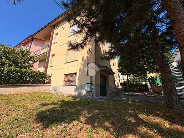 Appartamento con 6 locali in vendita in Via Mattatoio, Sigillo