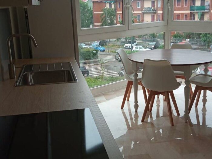 Appartamento trilocale in affitto in Via Valle Antrona, Baggio, Milano