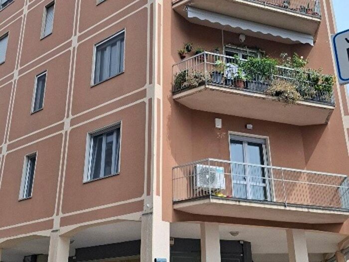 Appartamento trilocale in affitto in Via Nino DallOro, Braila Stazione, Lodi