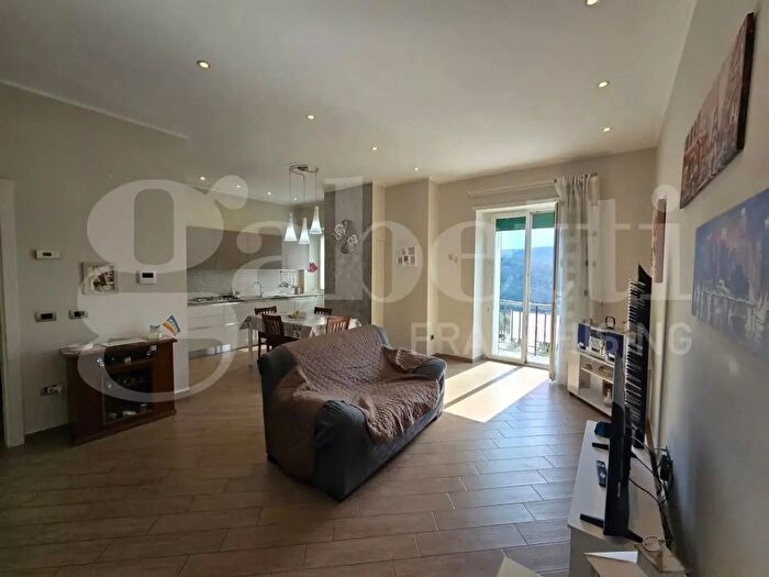 Appartamento quadrilocale in vendita in Via Ermanno dApollonio, Isernia