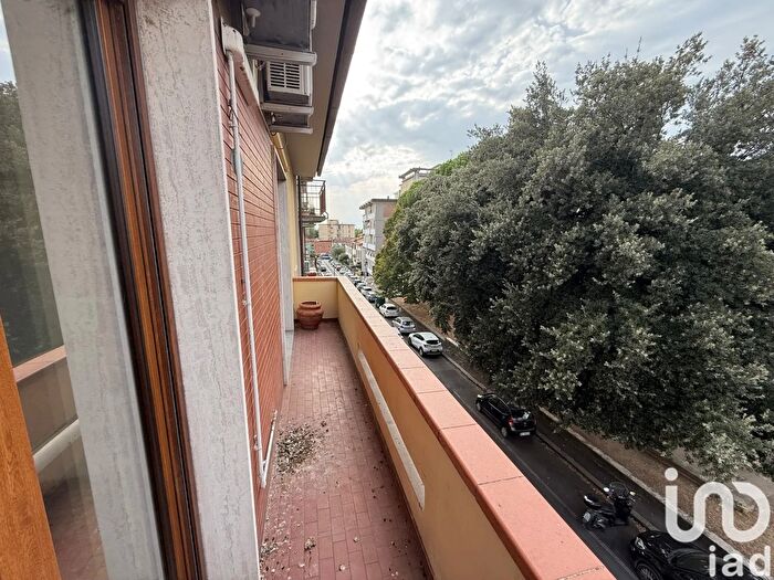 Appartamento con 5 locali in vendita in Via Cesare Beccaria, Sesto Fiorentino