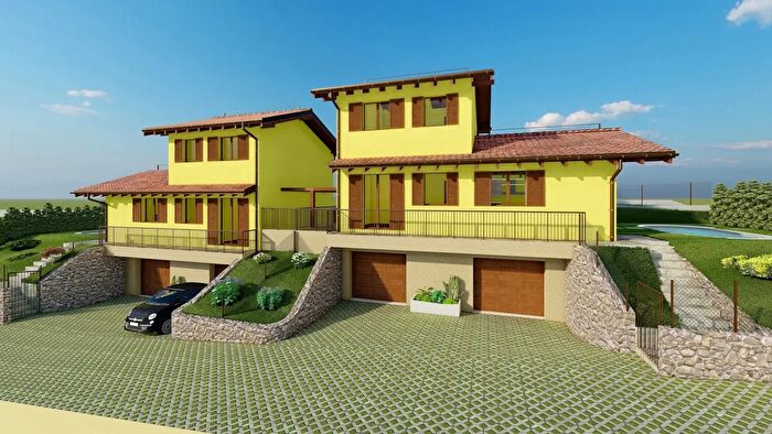 Casa quadrilocale in vendita in Via Lem, Alta Valle Intelvi