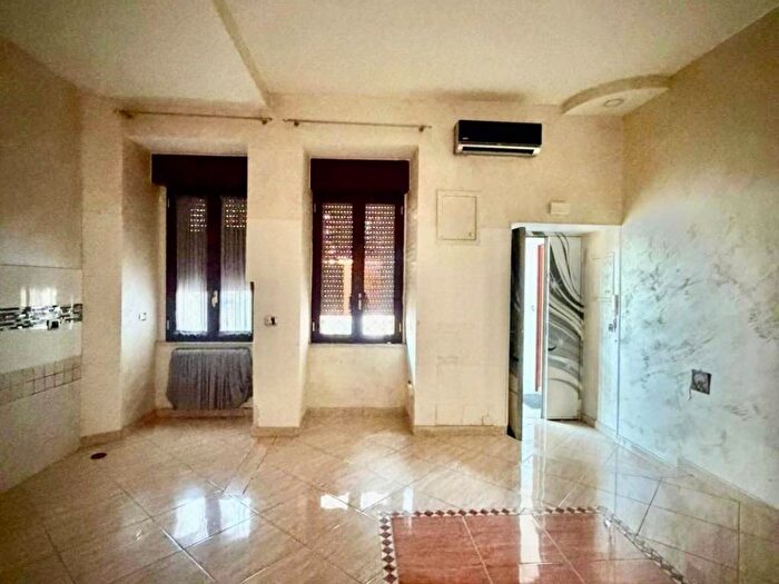 Appartamento bilocale in affitto in Via Don Giovanni Bosco, San Carlo AllArena, Napoli