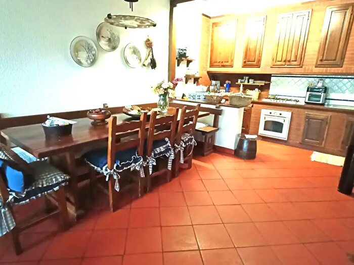 Appartamento con 10 locali in vendita in Via Lavoria, Crespina Lorenzana