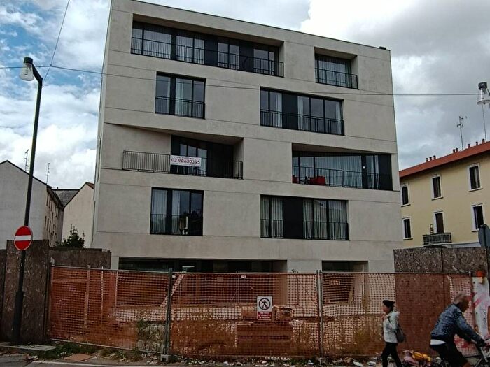 Appartamento trilocale in affitto in Via Antonio Meucci, Ponte Nuovo, Milano