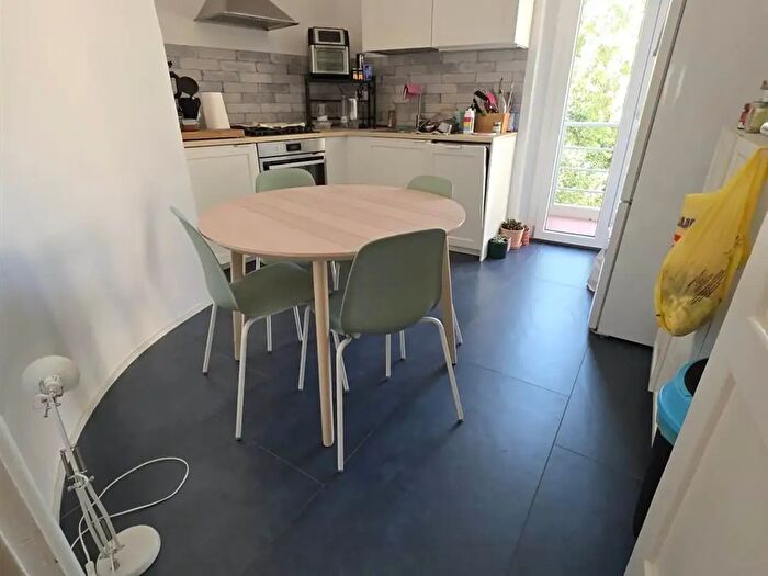 Appartamento quadrilocale in affitto in Via Michele Amari, Firenze