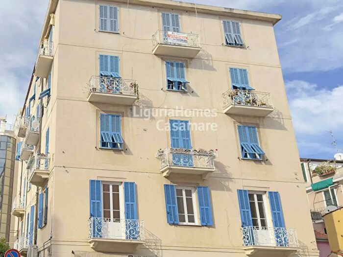 Appartamento con 5 locali in vendita in Corso Dante Alighieri, Alassio