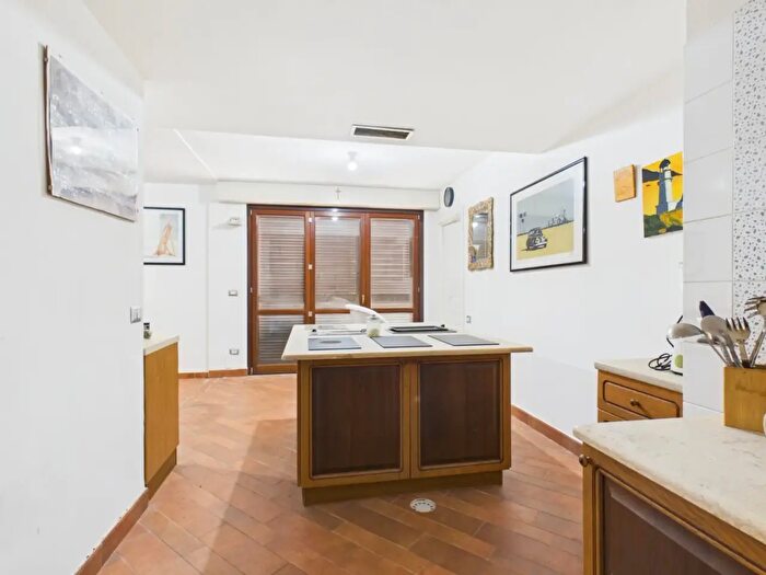 Appartamento quadrilocale in vendita in Via Bologna, Ardea