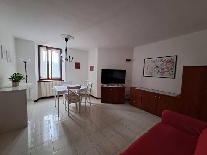 Appartamento trilocale in affitto in Via Fossato, Maslianico