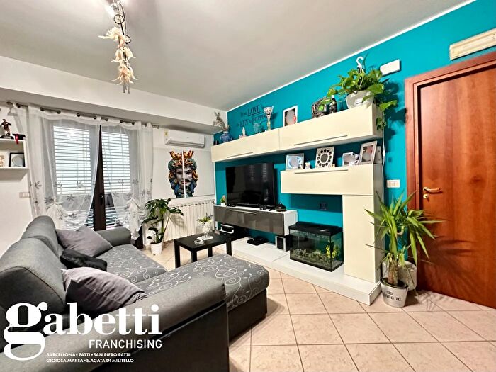 Appartamento trilocale in vendita in Via Consolare Antica, Capo DOrlando