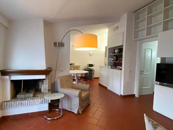 Appartamento quadrilocale in affitto in Comeana, Carmignano
