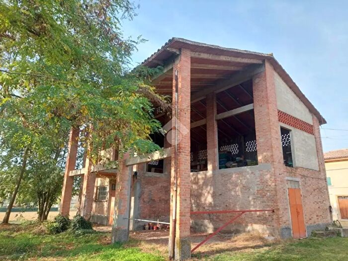 Casa con 10 locali in vendita in Via Stiore, Valsamoggia