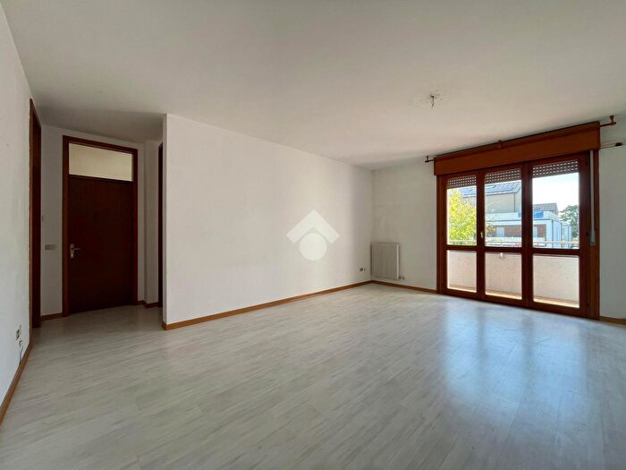 Appartamento quadrilocale in vendita in Via l Galvani, Villorba