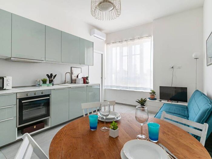 Appartamento bilocale in affitto in Via Costantino Baroni, Gratosoglio, Milano