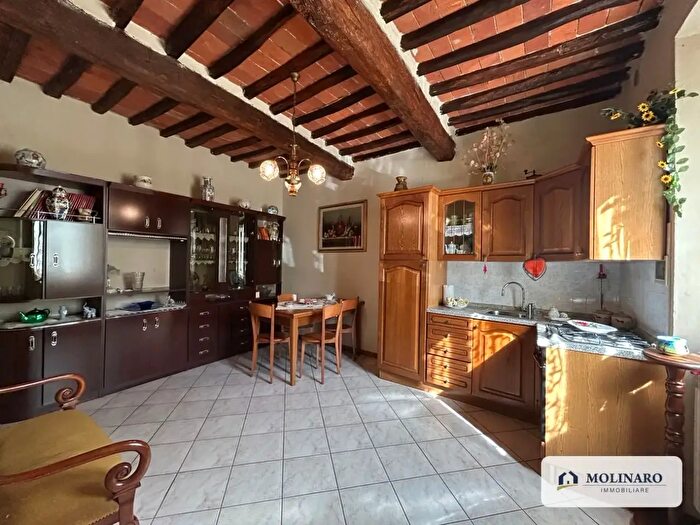 Casa bilocale in vendita in Viale Adua Pistoia Pt, Pistoia