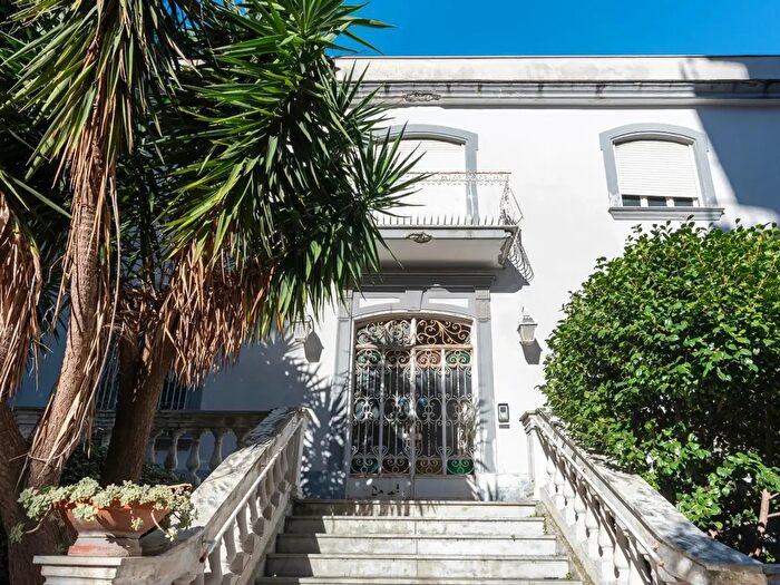 Casa con 16 locali in vendita in Via Alcide De Gasperi, San Giorgio A Cremano