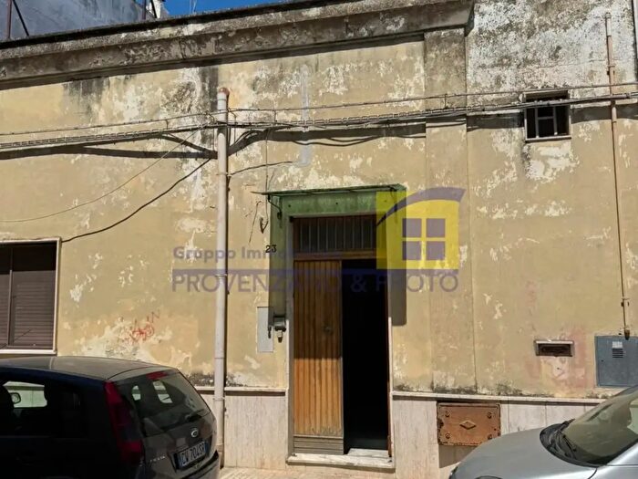 Appartamento con 6 locali in vendita in Via Tevere, Mesagne