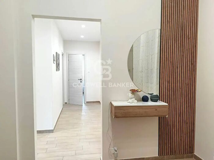 Appartamento con 5 locali in vendita in Via Modica Sorda, Modica