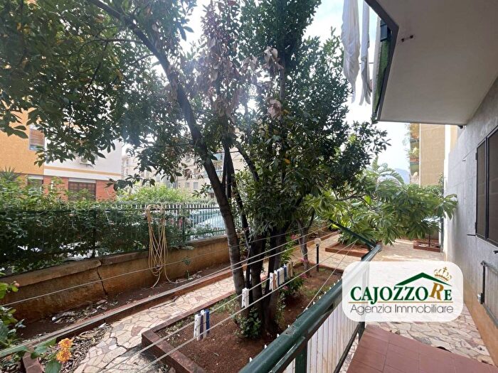 Appartamento con 5 locali in affitto in Via Valdemone, De Gasperi Croce Rossa, Palermo