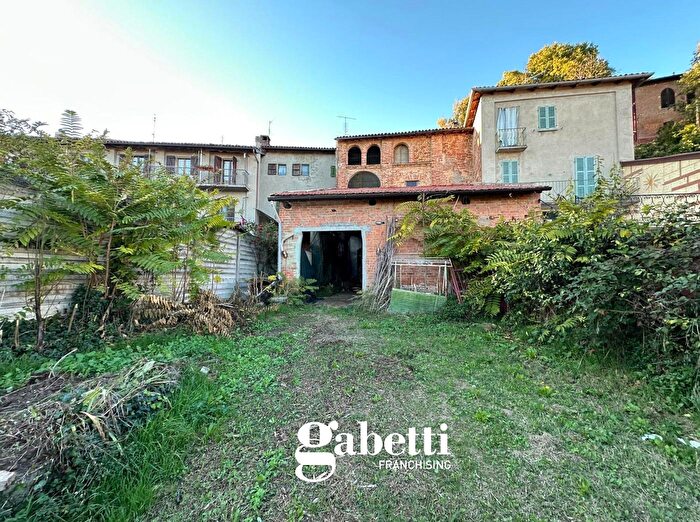 Casa con 5 locali in vendita in Via Garibaldi, Altavilla Monferrato