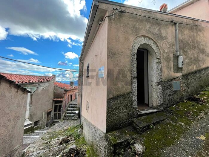 Casa bilocale in vendita in Rocchetta A Volturno