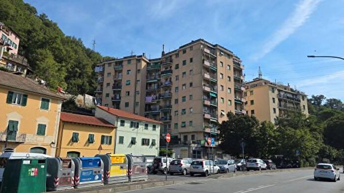 Appartamento bilocale in vendita in Via Struppa, Genova