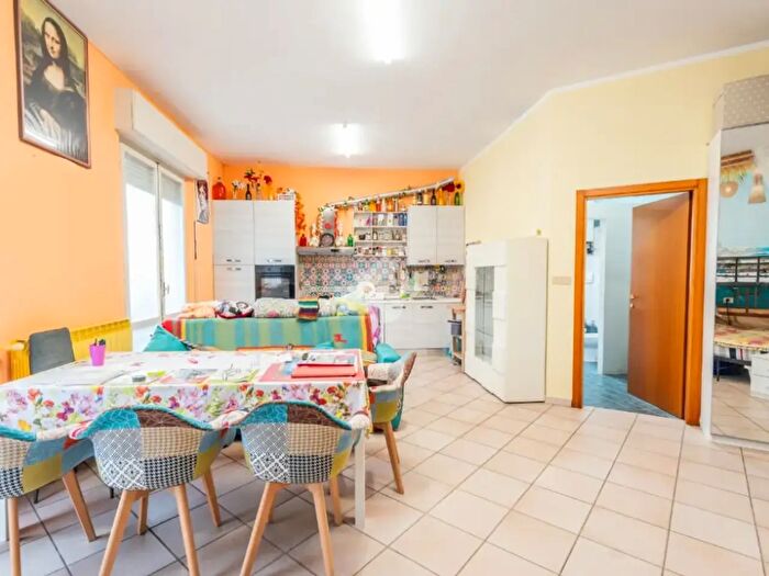 Appartamento trilocale in vendita in Via Praga, Rimini