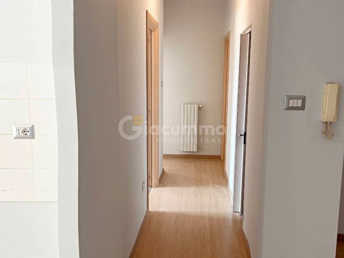 Appartamento trilocale in affitto in Via Orazio Petruccelli, Centro, Potenza