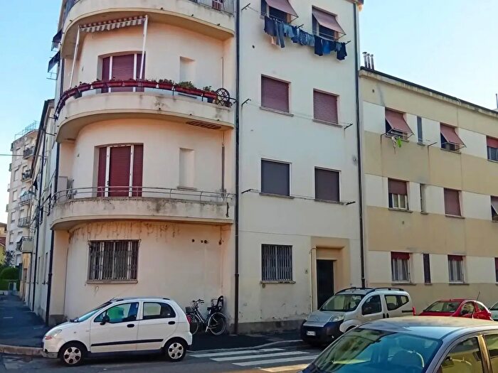 Appartamento trilocale in vendita in Adre Baroni Alessandro, Livorno