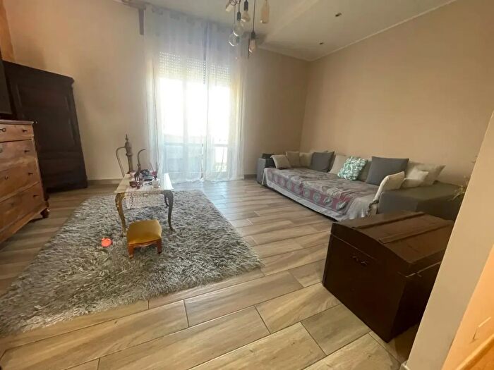 Appartamento trilocale in vendita in Via Don GDieci, Piacenza