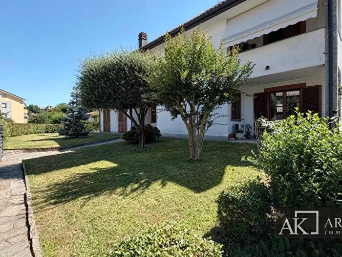 Case in Vendita e in Affitto - 3